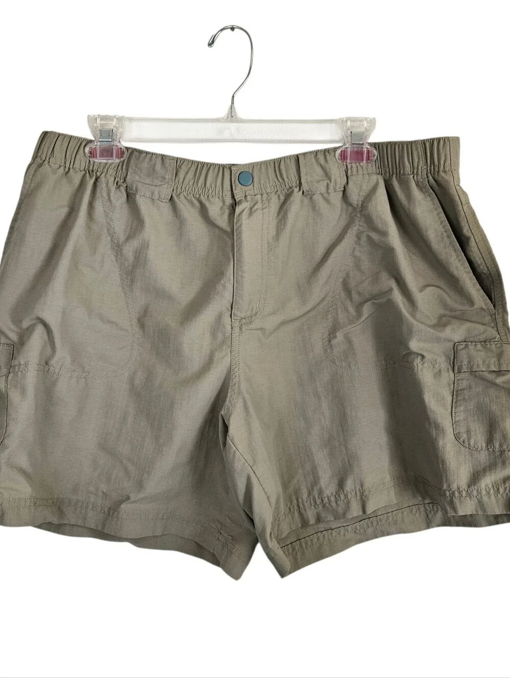 Columbia XL Khaki Shorts